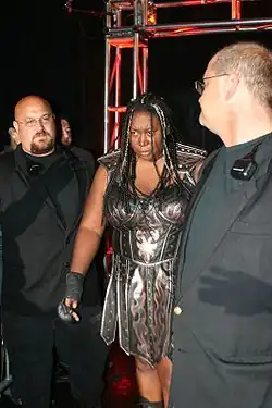Stevensová na TNA show v září 2008