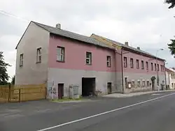 Bývalý hostinec v Loučné 01.jpg