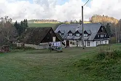 Bělá, usedlost čp. 7 02.jpg