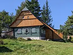 Bělá (u Staré Paky) - chalupa čp. 98 (stav září 2024) (1).jpg