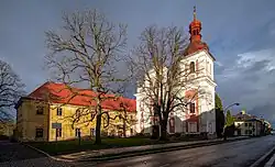 Portál kostela sv. Václava a konvent