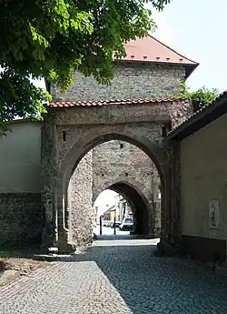 Předbraní České brány