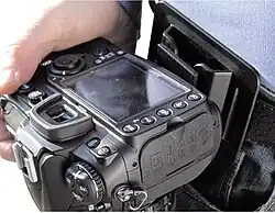 Rychloupínací držák na pásek