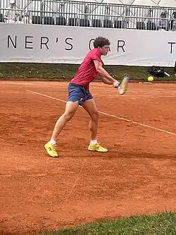 Ben Shelton postoupil do finále antukového turnaje vyšší kategorie než ATP 250 jako první Američan od Agassiho na Italian Open 2002