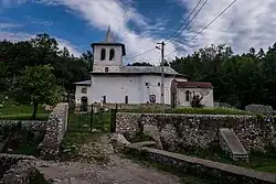 Klášter v Baia de Aramă