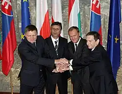 Zleva: Robert Fico, Jan Fischer, Donald Tusk, Gordon Bajnai Krakov 2009 (premiéři)