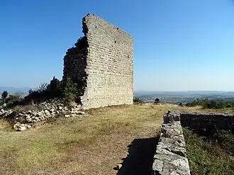 zříceniny hradu Miramont