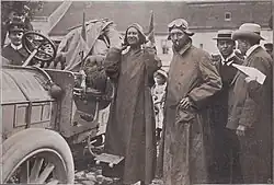 Borghese (vlevo) a Barzini (vpravo) během závodu Peking-Paříž