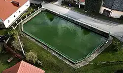 Požární nádrž na návsi