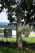 Batelov-sloup-se-sochou-Panny-Marie-u-silnice-do-Třeště2016.jpg