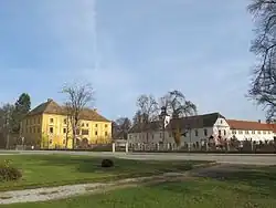 Batelov - Nový a Starý zámek.jpg