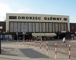 Pohled na staniční budovu