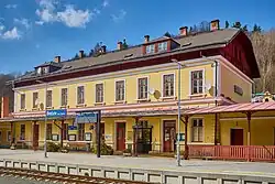 Bečov nad Teplou nádraží březen 2022 (1).jpg