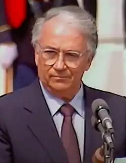 Belisario Betancur (1985)