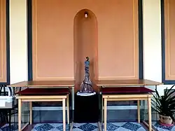 Duslova vila – detail interiéru vchodových dveří