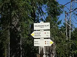 Tříjezerní slať - značení KČT