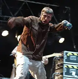 Bez (2007)