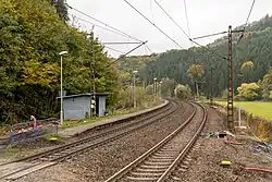 Již zrušená železniční zastávka Bezpráví v říjnu 2021