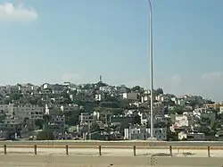 Celkový pohled na Bir al-Maksur