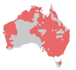Mapka s rozšířením kakadua naholícího v Austrálii (červeně)