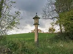 Boží muka na jižním okraji Hynčiny (Q37302340) 03.jpg