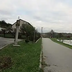 Boží muka u rybníka v Krasíkovicích (Q37431645) 01.jpg