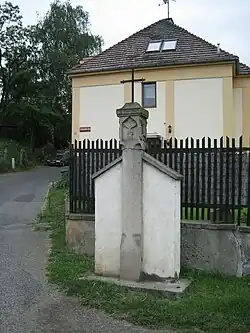 Boží muka ve Vyšehradské ulici[15]