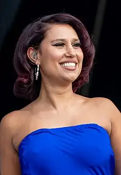 Raye vystupující v roce 2023