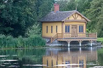 Loděnice od Anthonyho Salvina