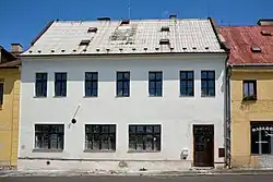 Bochov sloup nám. Míru 35 červenec 2022.jpg