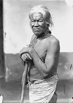 Guido Boggiani: Bělovlasý stařec, půl postavy z boku