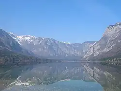 Bohinjské jezero v zimě