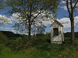 Bolechovice, výklenková kaplička.jpg
