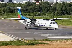 Bombardier Dash 8 Q400 který havaroval při letu 211