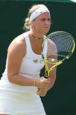 Ysaline Bonaventureová ve Wimbledonu 2022