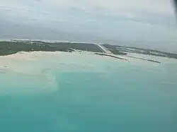 Přistávací dráha viděná ze vzduchu