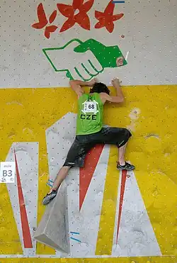 Jan Chvála na světovém poháru v boulderingu ve Vídni (2010)
