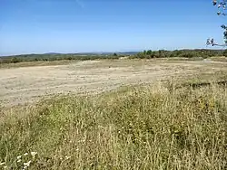 Brána, pohled z vrcholu směrem ke kopci Jedová a Jeseníkům