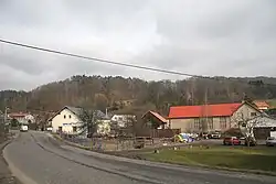 Náves ve Bradlecké Lhotě