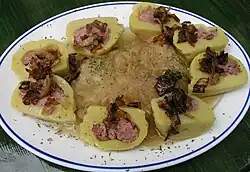 Plněné bramborové knedlíky