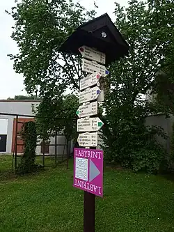 Turistický rozcestník v Brandýse nad Orlicí