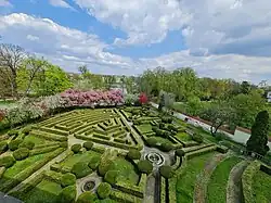 Italská zahrada s labyrintem