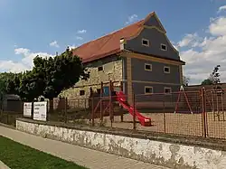 Brníkov, sýpka.jpg