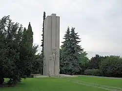 Brno, Kounicovy koleje, památník.jpg