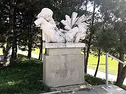 Ležící žena, Brno-Líšeň 1989