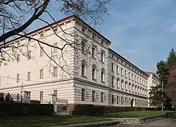 Brno, Ponava, Štefánikova, armádní sklad (2022-10-16; 01).jpg