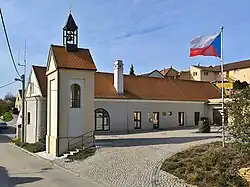 Kaple a úřad městské části