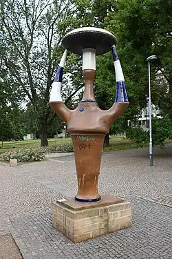 Keramická plastika Královna noci