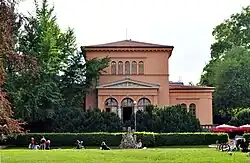 Brno-Lužánky, První Dům pionýrů a mládeže, budova konfiskátu německého spolku Casino, 15. května 1949 DP slavnostně pokřtil tehdejší předseda vlády Antonín Zápotocký[10]