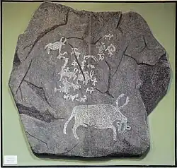 Petroglyf znázorňující lov zvěře, 3000 př. n. l., Národní muzeum Altajské republiky